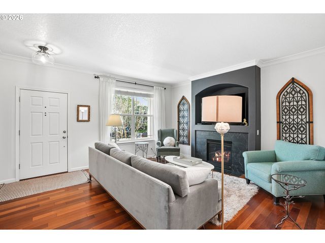 3778 Se OAKLEAF St, Hillsboro, OR 97123