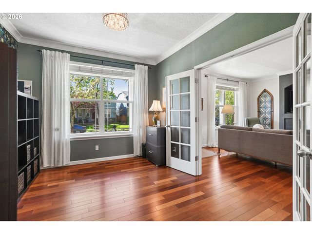 3778 Se OAKLEAF St, Hillsboro, OR 97123