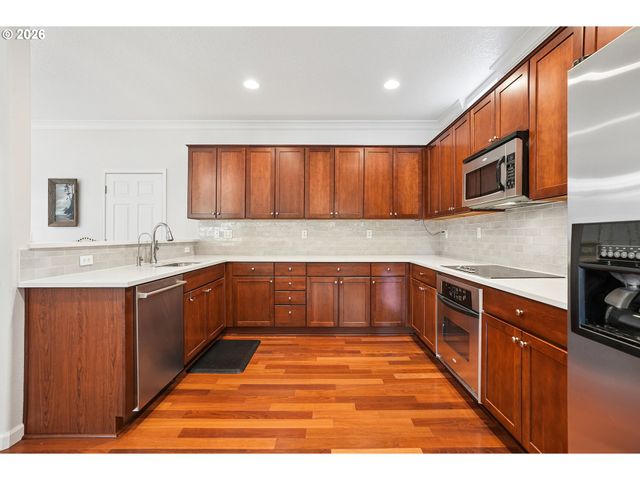 3778 Se OAKLEAF St, Hillsboro, OR 97123