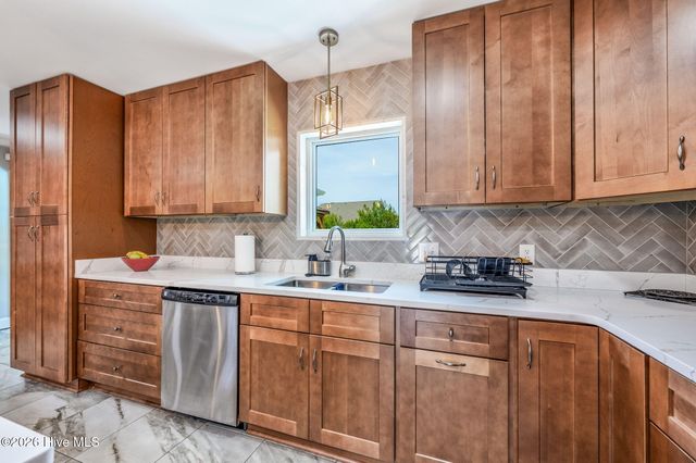 11515 Bay Drive, Little River, SC 29566