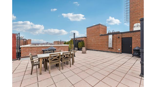 72 PARK Terrace W E67, New York City, NY 10034