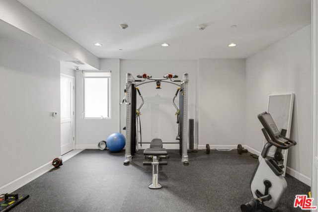 118 S Kenwood Street 102, Glendale, CA 91205