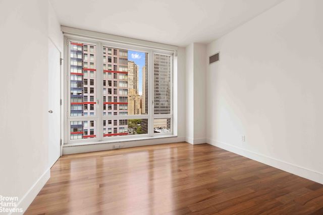 250 E 53rd St Apt 1102, New York City, NY 10022