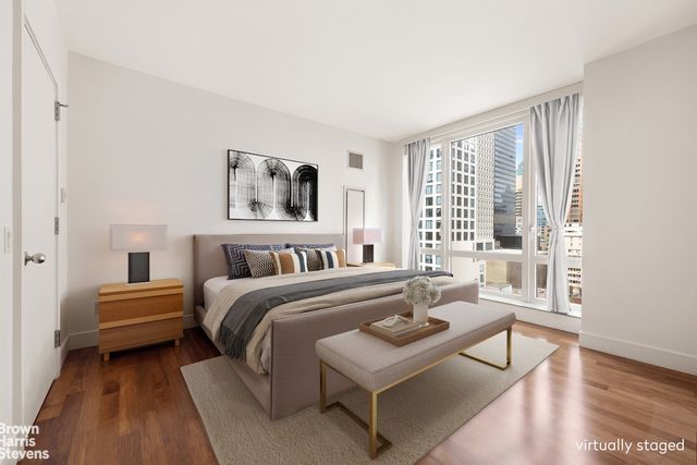 250 E 53rd St Apt 1102, New York City, NY 10022
