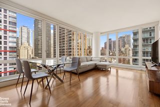 250 E 53rd St Apt 1102, New York City, NY 10022