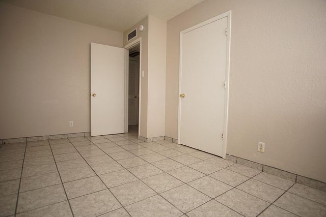 4700 Maxwell Avenue 15, El Paso, TX 79904