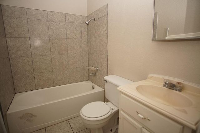 4700 Maxwell Avenue 15, El Paso, TX 79904