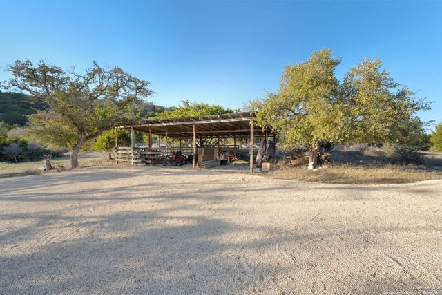 105 Valley View Trail, Comfort, TX 78013