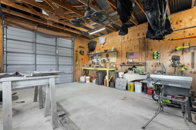 105 Valley View Trail, Comfort, TX 78013