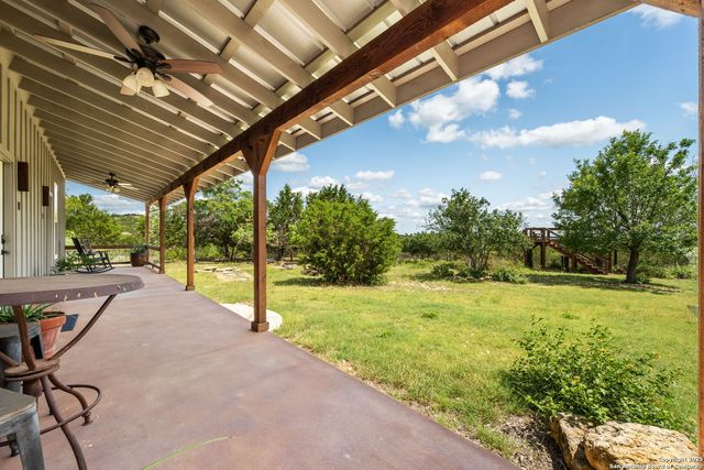 105 Valley View Trail, Comfort, TX 78013