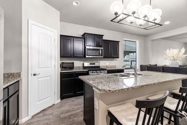 1817 Palo Duro Dr, Odessa, TX 79762