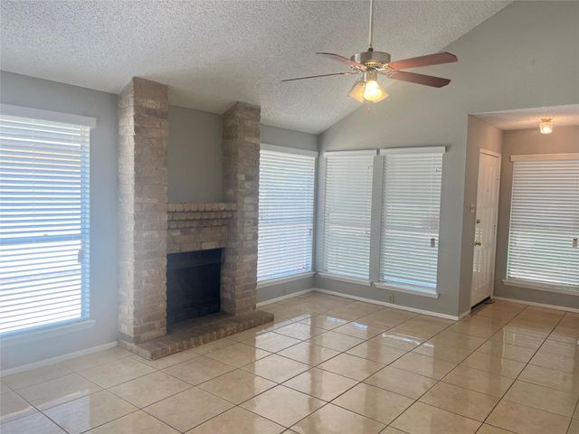 13643 Vickston Lane, Houston, TX 77014