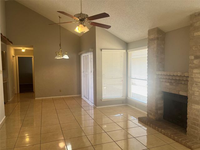 13643 Vickston Lane, Houston, TX 77014