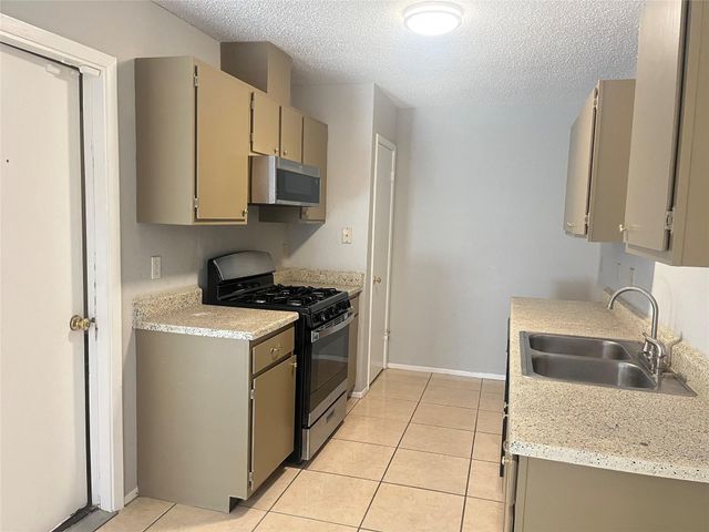 13643 Vickston Lane, Houston, TX 77014