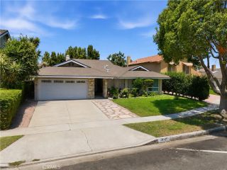 2542 N Pacific, Santa Ana, CA 92706