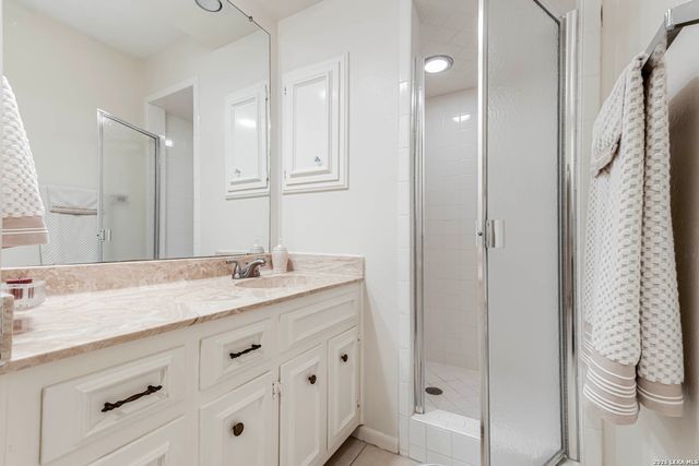 8415 Fredericksburg Rd Apt 307, San Antonio, TX 78229