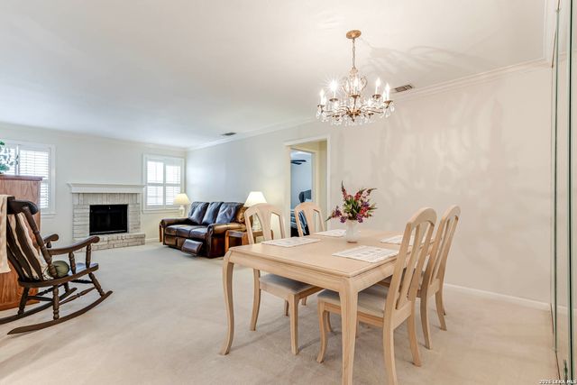 8415 Fredericksburg Rd Apt 307, San Antonio, TX 78229