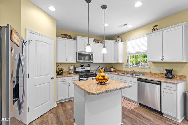 1033 Leatherstone Lane, Fuquay Varina, NC 27526