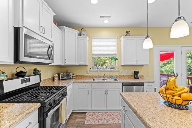 1033 Leatherstone Lane, Fuquay Varina, NC 27526