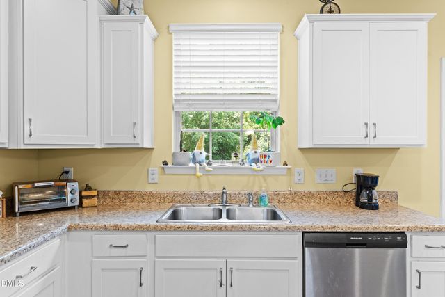 1033 Leatherstone Lane, Fuquay Varina, NC 27526