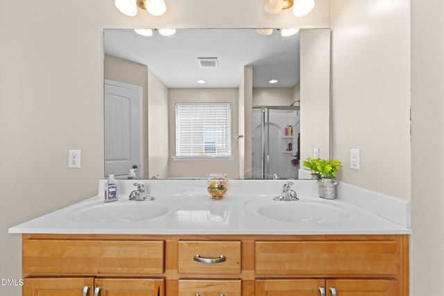 1033 Leatherstone Lane, Fuquay Varina, NC 27526