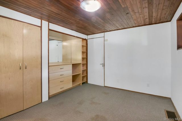 309 Scarborough Road, Briarcliff Manor, NY 10510