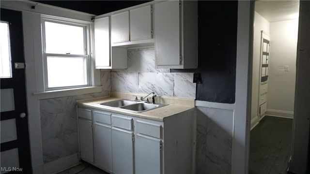 4292 E 124th Street, Cleveland, OH 44105