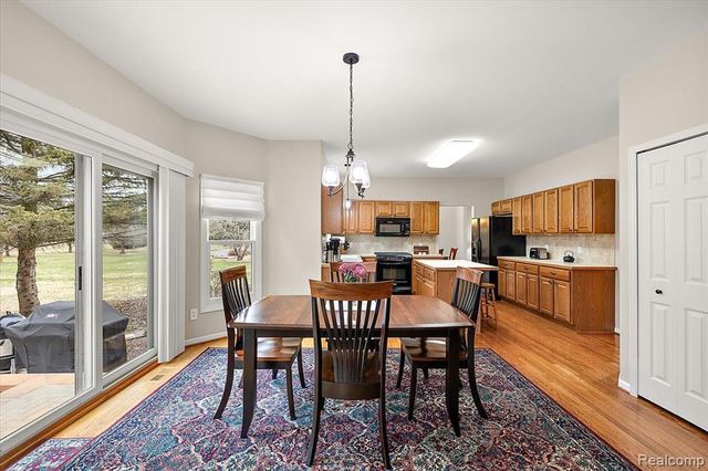 8446 S Shore Drive, Clarkston, MI 48348