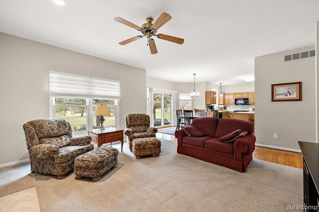 8446 S Shore Drive, Clarkston, MI 48348