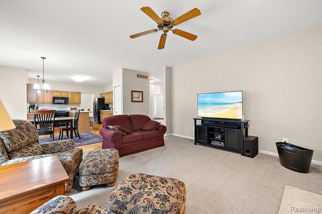 8446 S Shore Drive, Clarkston, MI 48348