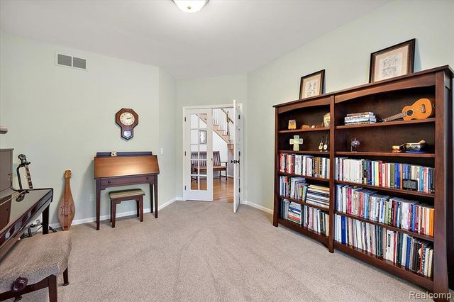 8446 S Shore Drive, Clarkston, MI 48348