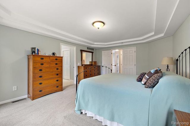 8446 S Shore Drive, Clarkston, MI 48348