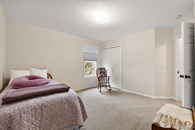 8446 S Shore Drive, Clarkston, MI 48348