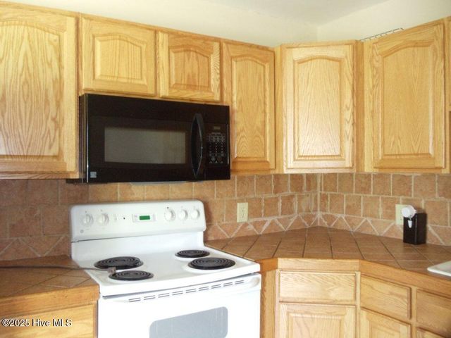 107 Knight Place, Jacksonville, NC 28546