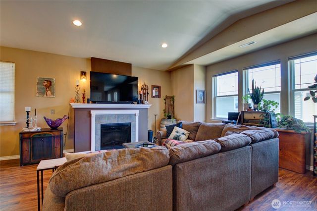 1078 Vail Lane, Burlington, WA 98233