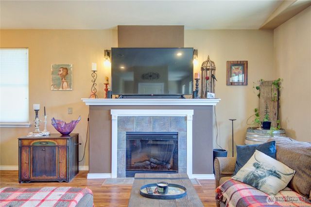 1078 Vail Lane, Burlington, WA 98233