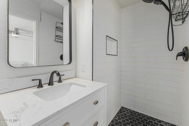 641 N DAWN Circle, Mesa, AZ 85203