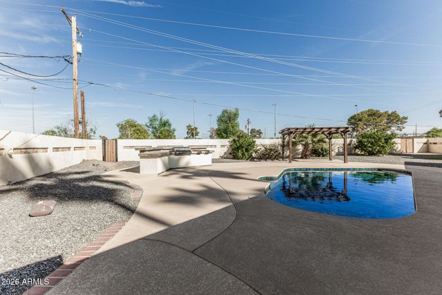641 N DAWN Circle, Mesa, AZ 85203
