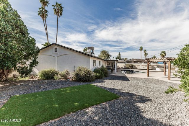 641 N DAWN Circle, Mesa, AZ 85203