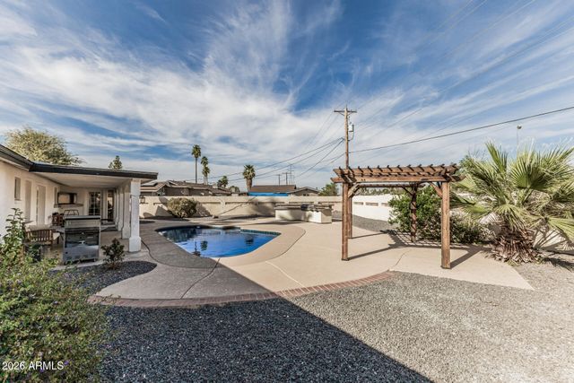 641 N DAWN Circle, Mesa, AZ 85203