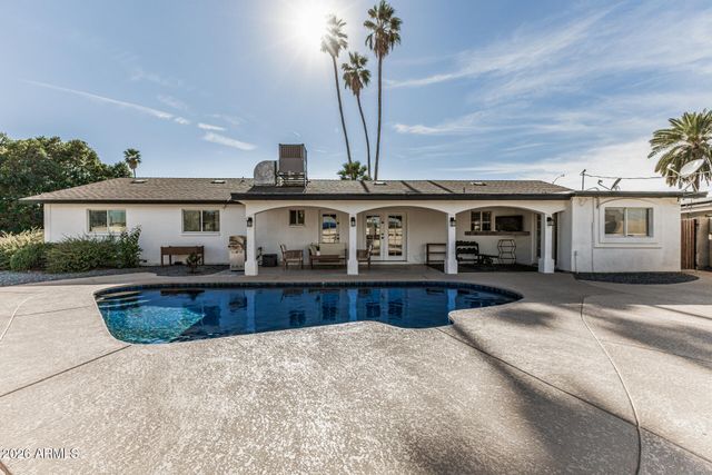 641 N DAWN Circle, Mesa, AZ 85203