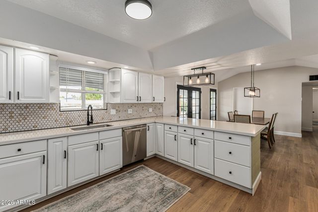 641 N DAWN Circle, Mesa, AZ 85203