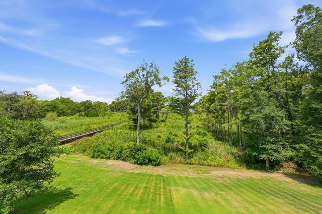547 Bannockburn Drive, Pawleys Island, SC 29585