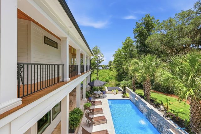 547 Bannockburn Drive, Pawleys Island, SC 29585