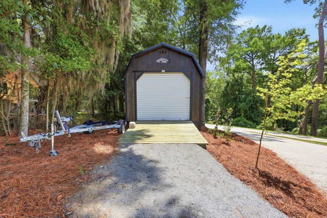 547 Bannockburn Drive, Pawleys Island, SC 29585