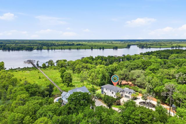 547 Bannockburn Drive, Pawleys Island, SC 29585