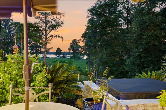 547 Bannockburn Drive, Pawleys Island, SC 29585