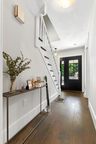 13 Pleasant St, Hamilton, MA 01982