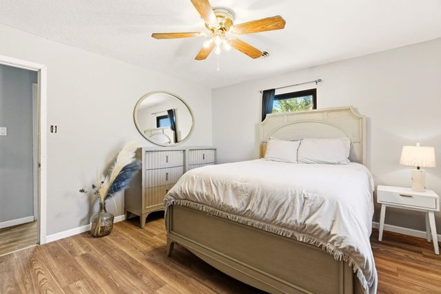 667 Monte Vista Road NE, Los Lunas, NM 87031
