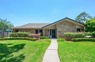 4914 Glenmeadow Drive, Houston, TX 77096